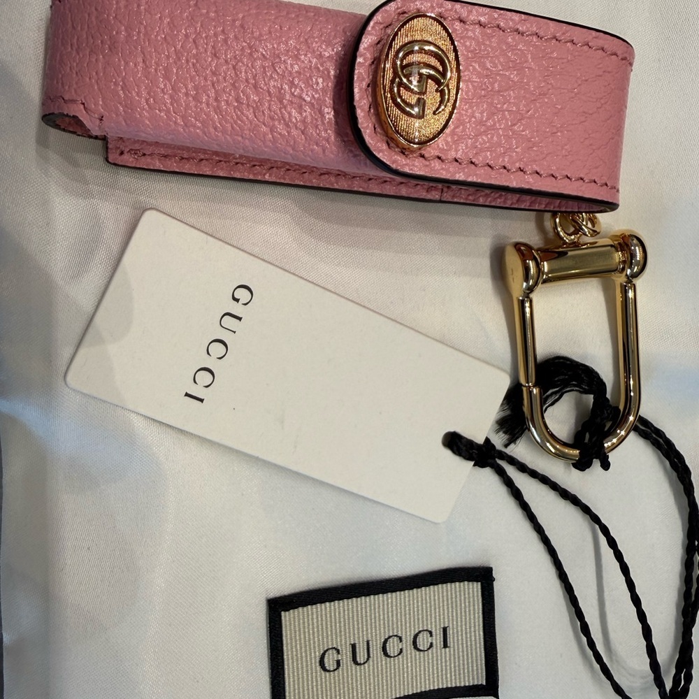 Gucci GG Leather Lipstick Holder Keychain Charm Pink NWT - Picture 2 of 5